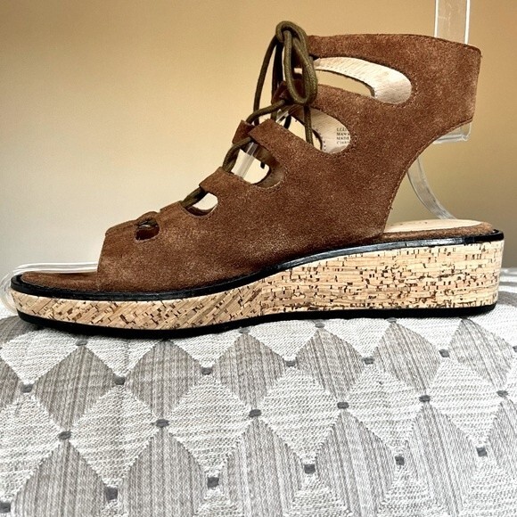 Bettye Bueller Brown Suede Gladiator Cork Heel Sandals Women 6 Casual Boho Laces - Picture 2 of 14